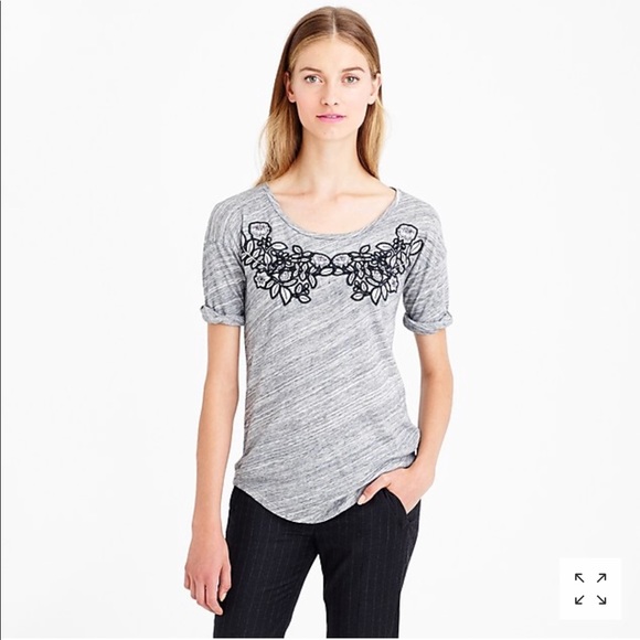 🔥5 for 30 J. Crew Floral Appliqué T-Shirt a5 - Picture 2 of 8